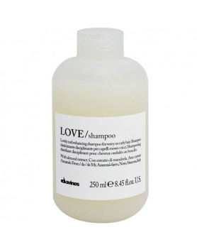 Davines Essential Haircare LOVE/ curl shampoo